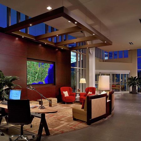 Doubletree Hotel & Suites Charleston Airport Норт Чарлстън Екстериор снимка