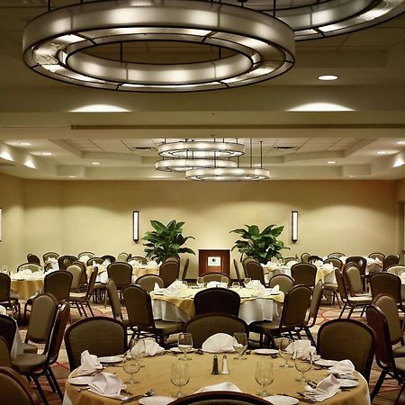 Doubletree Hotel & Suites Charleston Airport Норт Чарлстън Екстериор снимка