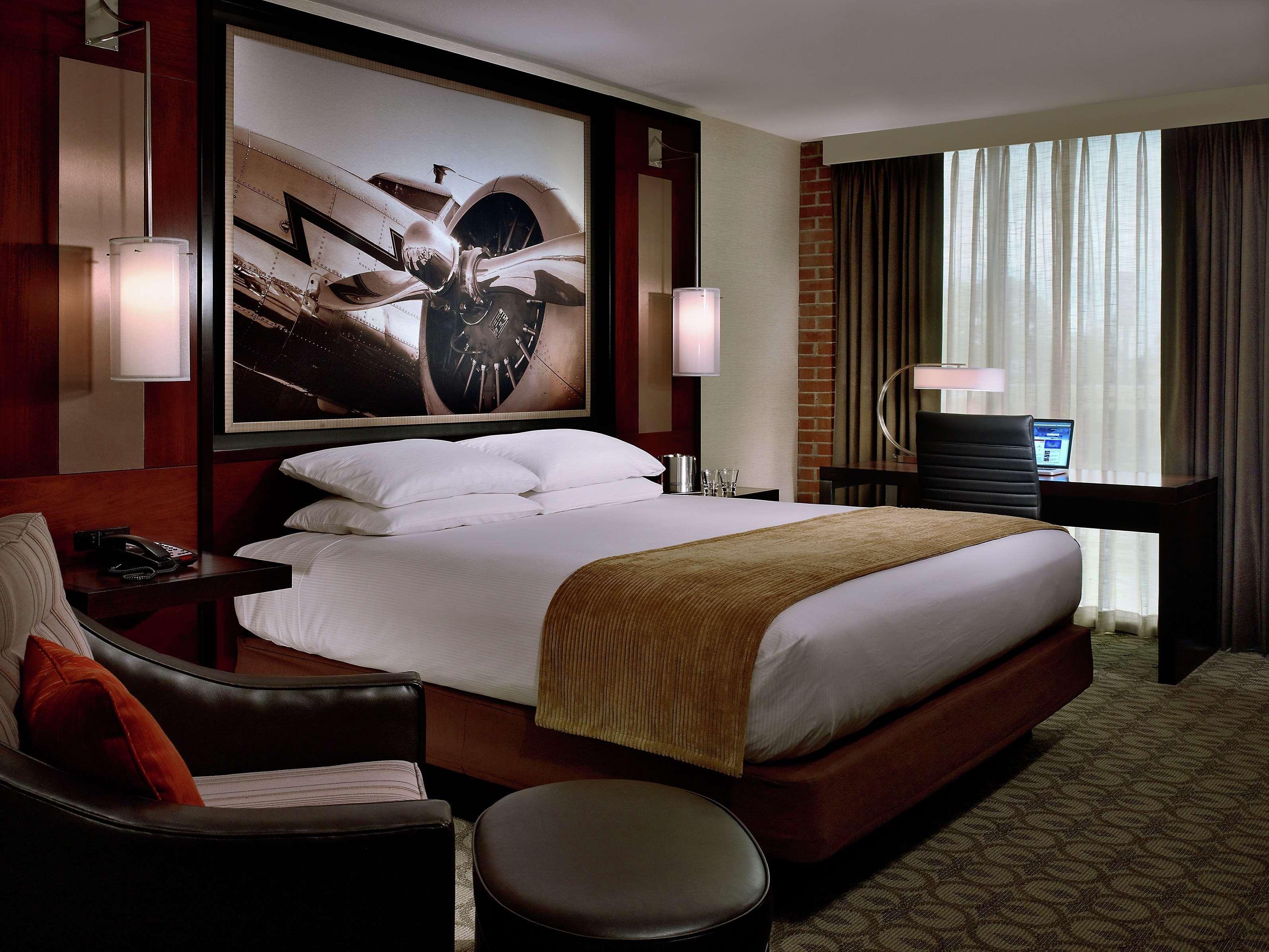 Doubletree Hotel & Suites Charleston Airport Норт Чарлстън Екстериор снимка