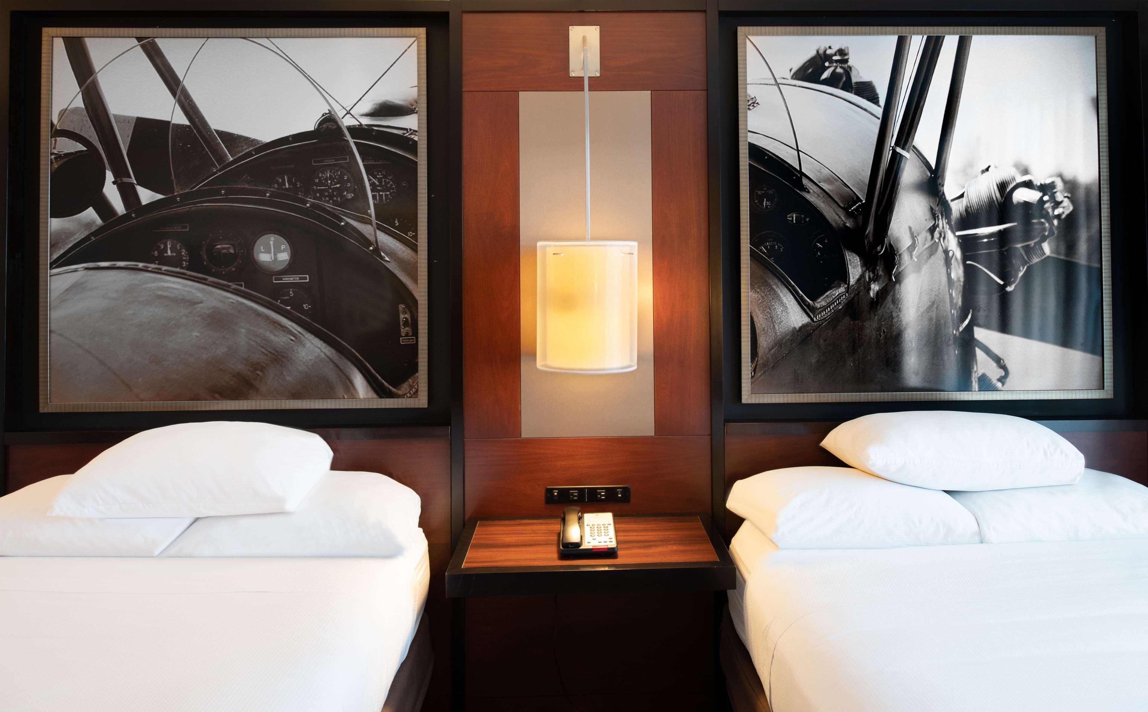 Doubletree Hotel & Suites Charleston Airport Норт Чарлстън Екстериор снимка