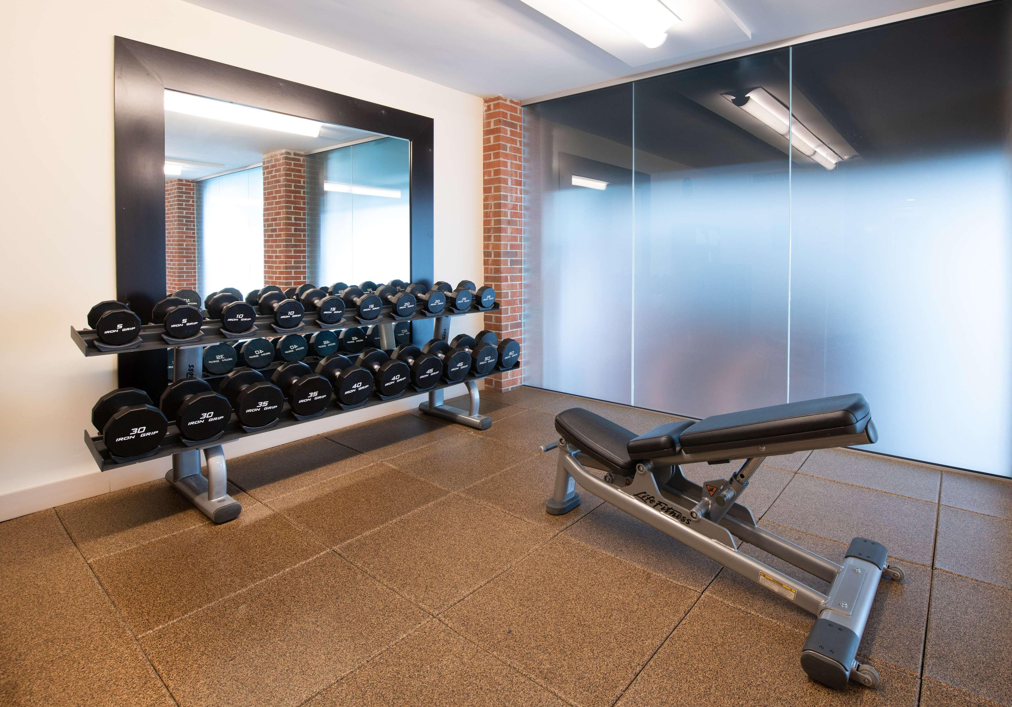 Doubletree Hotel & Suites Charleston Airport Норт Чарлстън Екстериор снимка