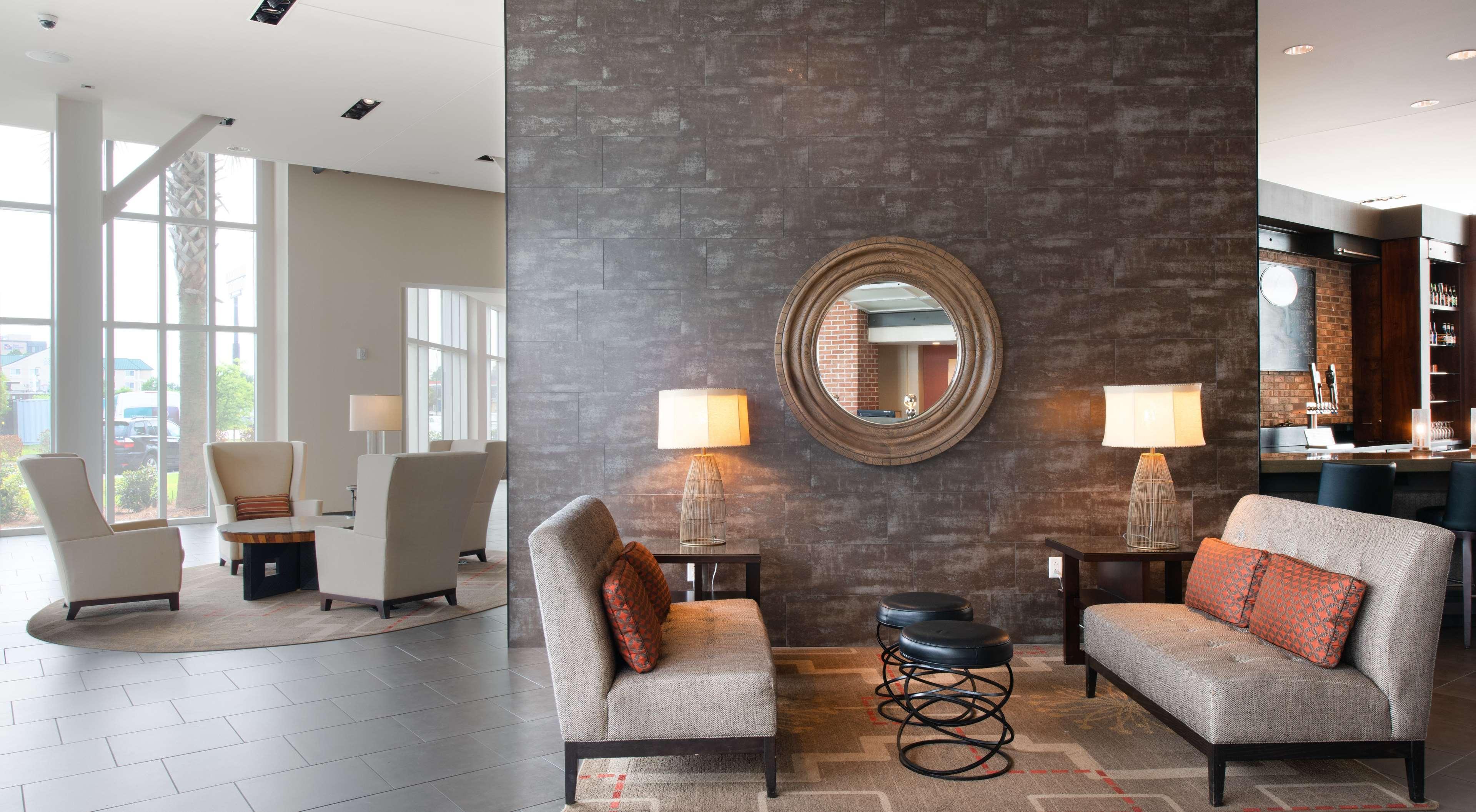 Doubletree Hotel & Suites Charleston Airport Норт Чарлстън Екстериор снимка