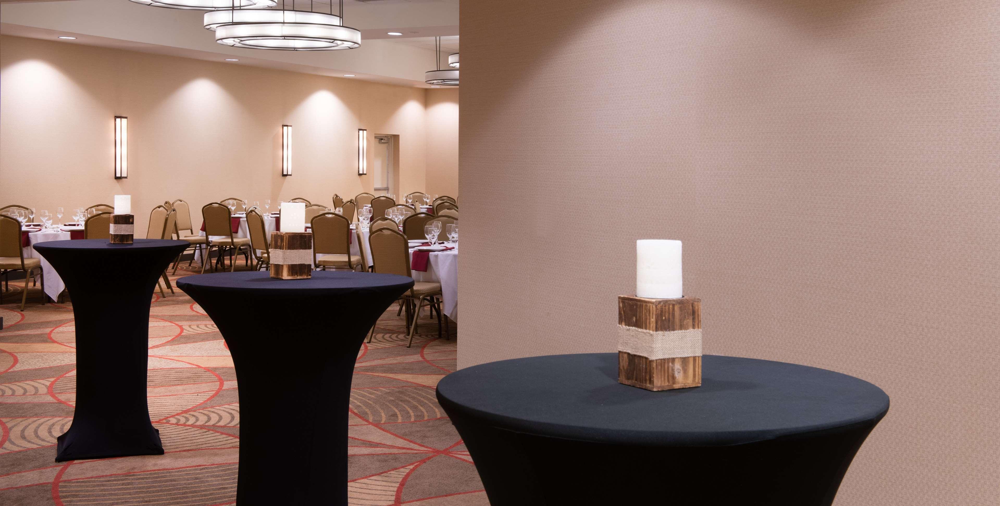 Doubletree Hotel & Suites Charleston Airport Норт Чарлстън Екстериор снимка