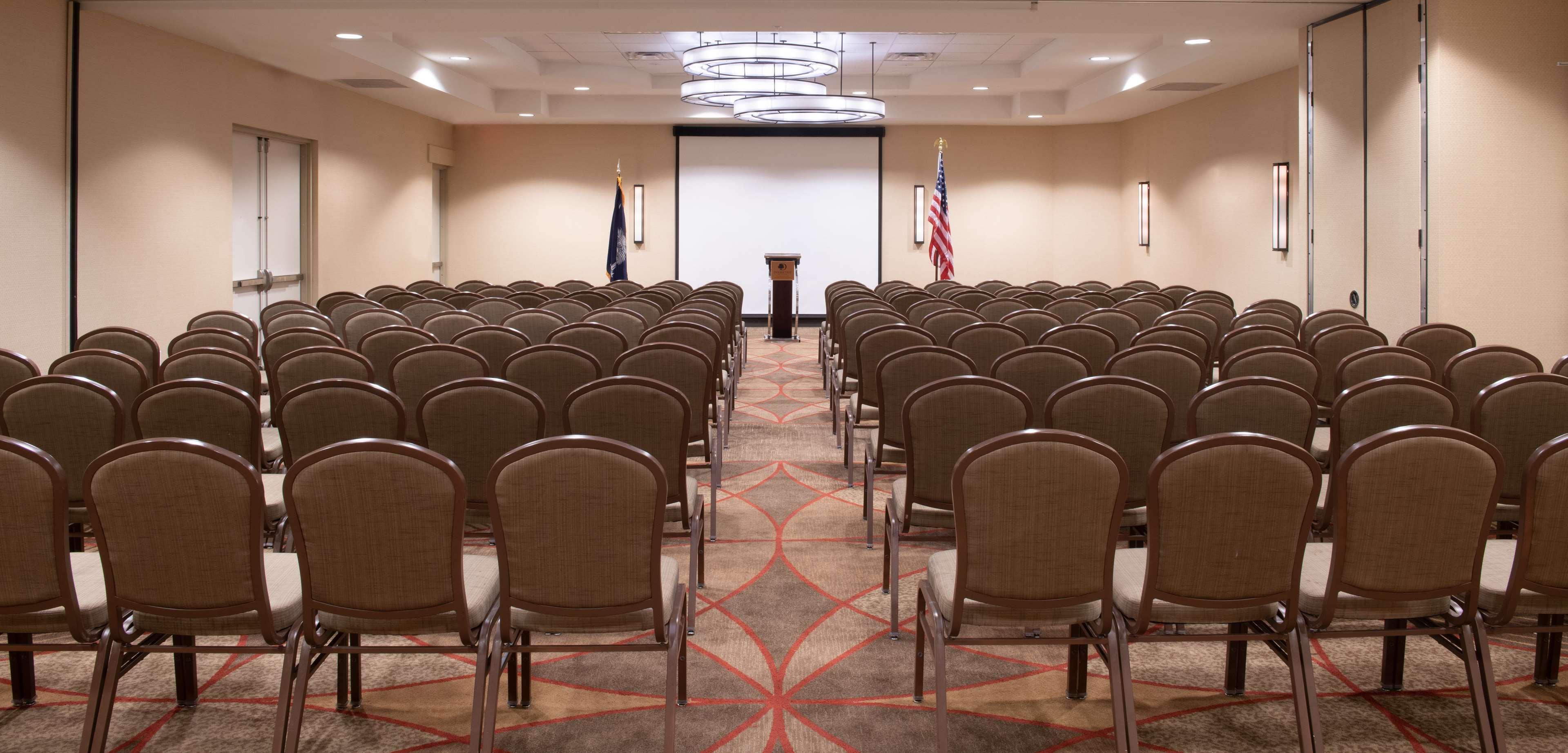 Doubletree Hotel & Suites Charleston Airport Норт Чарлстън Екстериор снимка