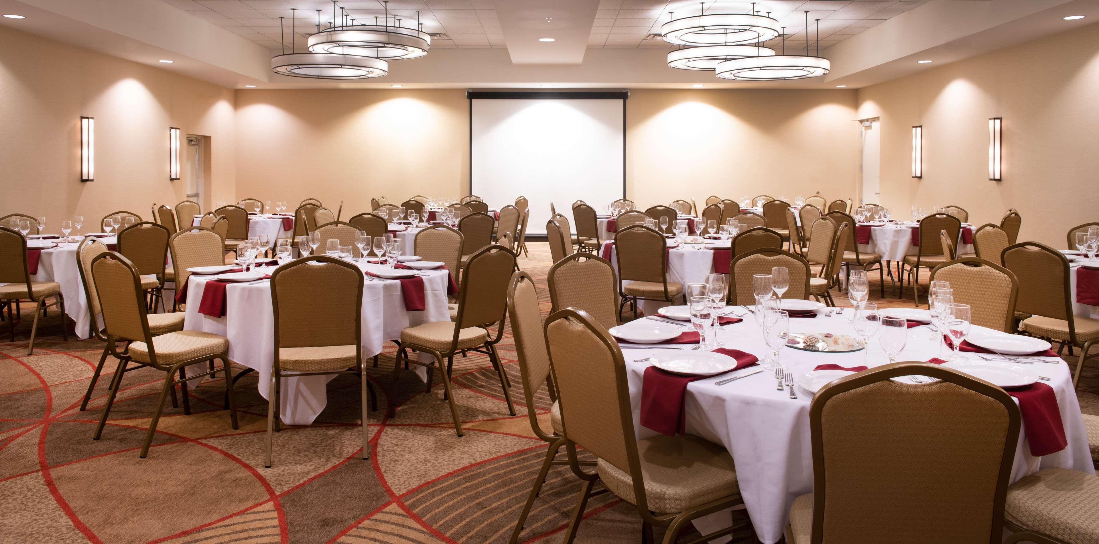 Doubletree Hotel & Suites Charleston Airport Норт Чарлстън Екстериор снимка