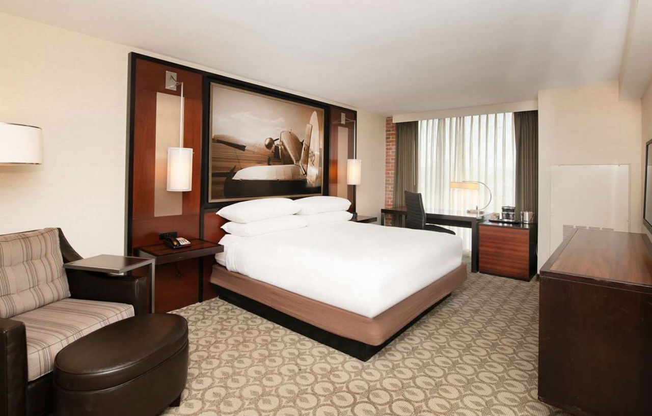 Doubletree Hotel & Suites Charleston Airport Норт Чарлстън Екстериор снимка